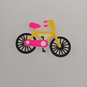 Véhicule de bande dessinée voiture aimant de réfrigérateur en caoutchouc souple l'éducation préscolaire aimant - Product Image 3