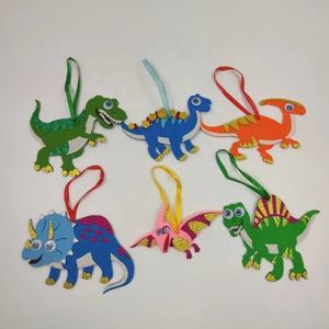 Adornos Navideños de Dinosaurios para el Año Nuevo Chino, Decoraciones Colgantes de Tela No Tejida Resistente para Niños, Recuerdos para Fiestas de Invierno - Product Image 1