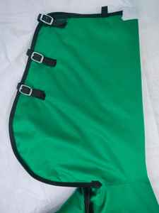 Meilleures ventes 2026 : Couverture pour cheval en vert et noir, en matériau durable, motif uni, pour la protection du cheval - Product Image 6