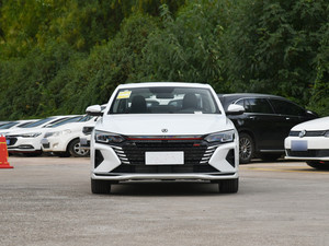 Dongfeng Aeolus Yixuan Max 5 Seats <span class=keywords><strong>MHD</strong></span> Hybrid EV Secan Car Automatic Gear Car en Ouzbékistan - Product Image 6