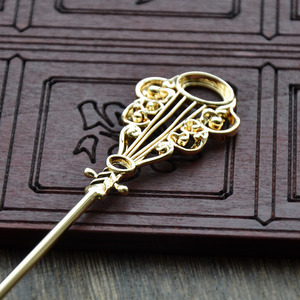 Épingle à cheveux de style dynastie Ming, plaquée cuivre, or et argent, fourche à cheveux de mariage avec motif Pipa, accessoires faits à la main pour bricolage - Product Image 3