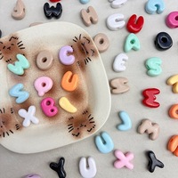 Perles en acrylique opaques de 26 mm en forme de lettres bulles A-Z, colorées et épaisses, pour la création de bracelets personnalisés, stylos perlés et bijoux DIY (vente en gros)