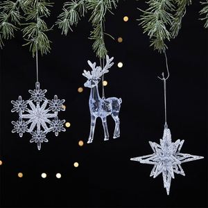 Décorations de Noël transfrontalières de luxe : Nouveaux ornements suspendus en acrylique transparent avec rennes, flocons de neige et étoiles - Product Image 1