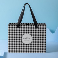 Boîte cadeau portable de type tiroir au design quadrillé exquis, petit look frais pour différents emballages de cadeaux d'occasion spécifiques