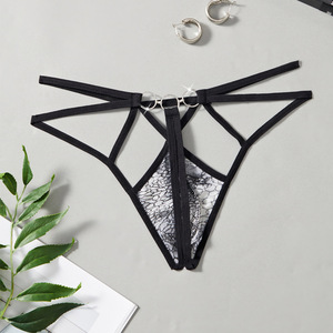 Tanga de encaje negro de talle bajo Ding Zhi Mei para hombre, ropa interior sexy para hombres gay, estilo tentación. - Product Image 2