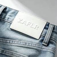 Écussons personnalisés en cuir PU pressé à chaud, étiquettes écologiques pour jeans, accessoires de vêtements à coudre, vente en gros, OEM, faible MOQ