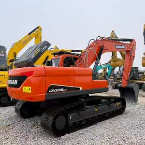 Excavatrice hydraulique sur chenilles moyenne Doosan DX225LC d'occasion, pour travaux de construction générale - Product Image 1