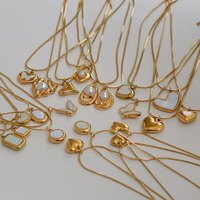 Collier chaîne à maillons plaqué or, style pendentif cœur classique, fabrication usine, style mode pour femme, bijoux avec perle - Grande Vente