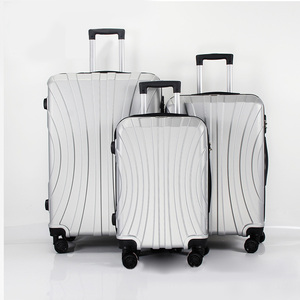 กระเป๋าเดินทางแบบล้อลาก 4 ชิ้น ชุดเซ็ตหลากสี น้ำหนักเบา สำหรับเดินทาง ท่องเที่ยว ทำธุรกิจ ลดราคาพิเศษ - Product Image 6