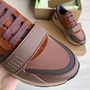 Chaussures de sport tendance de haute qualité, chaussures de course On Cloud conçues par un designer, chaussures luxueuses pour les sports de plein air - Product Image 5