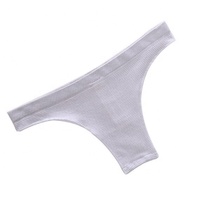 Frauen Unterwäsche sexy Höschen schöne schiere gestreifte Tanga Frau trägt sexy Höschen