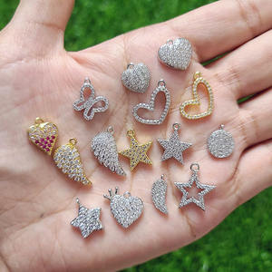 CZ8440 Dainty Liontin Piringan Kupu-kupu, Liontin Liontin Bulat Sayap Malaikat Hati Bintang Berlian Pave Mikro CZ Berlapis Emas 18K Mini 18K - Product Image 1