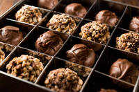 Carton en papier magnétique de luxe Boîtes d'emballage Baklava fruits secs dattes Chocolats Bonbons Emballage personnalisé Boîte cadeau pour Ramadan Eid