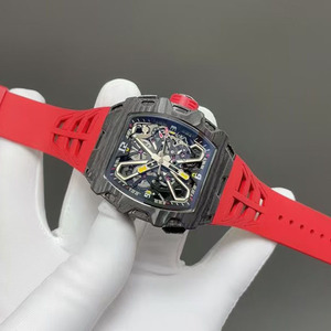 Montre-bracelet pour homme avec logo OEM, style sportif très vendu, cadran squelette, verre saphir, bracelet en caoutchouc rouge - Product Image 2