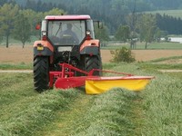 Faucheuse à tambour pour tracteur, coupe-herbe rotatif pour la récolte de l'herbe et de l'alfalfa, machine agricole à prise de force (PTO)