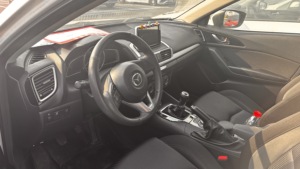 <span class=keywords><strong>Mazda</strong></span> <span class=keywords><strong>3</strong></span> Axela <span class=keywords><strong>2015</strong></span> Usado, Auto de Lujo Manual, Modelo de Tres Cajas con Volante a la Izquierda, Neumáticos R16, Asientos de Tela, Interior Oscuro - Product Image 6