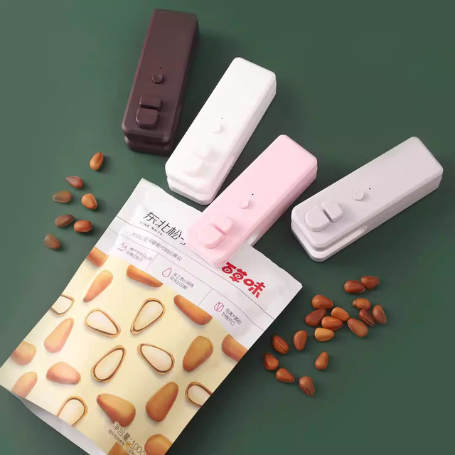 USB Powered Mini Vacuum Sealer Machine Portable Kitchen Sealing Device for Household Food Use Manual & Electric Vaccum Sealer