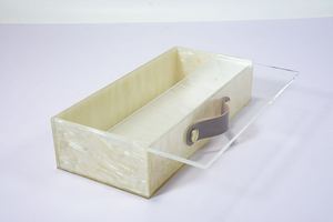 Organizador de Mahjong Acrílico Transparente de Lujo Moderno, con Acabado Perlado, en Varios Colores Sólidos, Personalizable - Product Image 3
