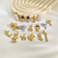 Pendentifs et breloques en acier inoxydable plaqué or PVD 18K, motifs ours, chien, bouteille, harpe, trophée, astronaute, animaux mignons et ludiques, DYO, vente en gros