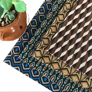 Tecido para vestuário de malha Ponti Roma tricô jacquard geométrico de textura luxuosa de poliéster tingido viscose spandex TR