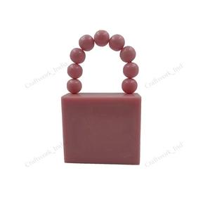 Sac fourre-tout miniature de créateur, fait main, orné de perles de haute qualité, pour occasions spéciales, disponible à un prix raisonnable - Product Image 5