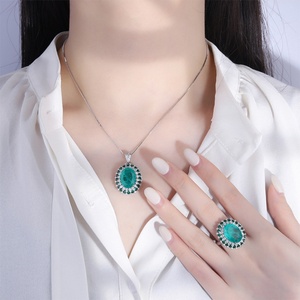 Juego de Joyería de Alta Calidad Ecológico con Circonita Cúbica Verde Esmeralda de Corte Ovalado en Oro y Cobre de 12*16MM, Collar, Aretes y Anillo para Boda - Product Image 6