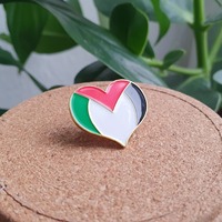 Le nouveau métal chaud artisanat drapeau épingles badge en gros personnalisé coeur pays liberté revers émail doux broche libre Palestine avec sac