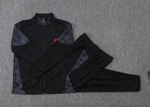 Ensemble de survêtement de football Milan 25/26 à manches courtes et fermeture éclair intégrale pour l'automne-hiver – Tenue de compétition des clubs européens - Product Image 5