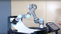 Robot collaboratif universel UR5 Cobot avec ponceuse à bras robotique pour le ponçage, le meulage et le polissage