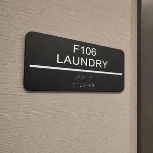 Panneau de sortie accessible au braille conforme ADA, panneaux d'évacuation tactiles noirs avec braille - Product Image 5