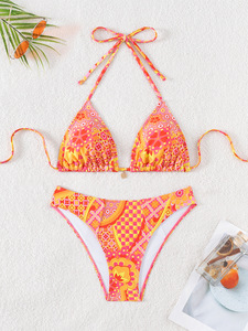 Conjunto de Bikini de 2 Piezas con Estampado Floral para Mujer, Cuello Halter, Spandex, Poliéster, Traje de Baño Elástico, Estilo Regular, Braguita Hipster - Product Image 5