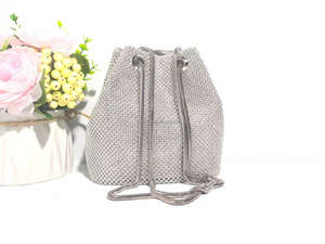 Sac à main de soirée tendance de luxe pour femme 2026, multifonctionnel, carré, écologique, entièrement orné de diamants, haut de gamme, avec chaîne - Product Image 3