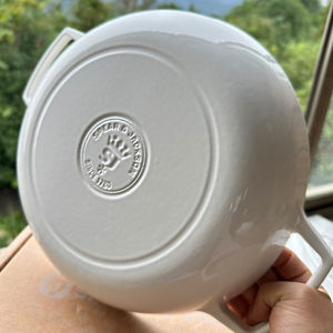 Ensemble de casseroles <span class=keywords><strong>en</strong></span> <span class=keywords><strong>fonte</strong></span> peu profondes antiadhésives, fabrication britannique, 28 <span class=keywords><strong>cm</strong></span>, émail blanc, pot à fruits de mer <span class=keywords><strong>en</strong></span> <span class=keywords><strong>fonte</strong></span>, <span class=keywords><strong>cocotte</strong></span> <span class=keywords><strong>en</strong></span> <span class=keywords><strong>fonte</strong></span> - Product Image 4