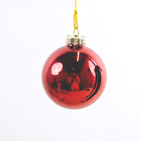 Ensemble de boules de Noël rondes en verre solide multicolores de haute qualité dans un coffret cadeau transparent pour la décoration de l'arbre de Noël, de la maison et des fêtes