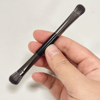 Ensemble de 4 pinceaux de maquillage double embout en poils synthétiques pour contour des lèvres, anticernes, fard à paupières et sourcils, avec étui miroir compact portable