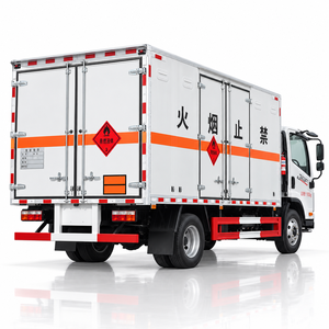 Camion-citerne FAW de 9 tonnes, classe 3, pour le transport de liquides inflammables, de produits dangereux, de peinture, de solvants et de produits chimiques. - Product Image 2