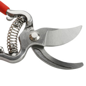 กรรไกรตัดกิ่ง KHC ด้ามจับ ABS+TPR ชุบสีแดง ใบมีดเหล็กตีขึ้นรูปขัดเงา ด้ามจับกันลื่น รับประกัน 1 ปี - Product Image 3