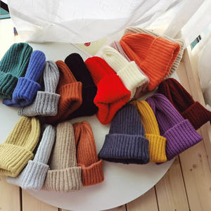 18 colores familia Otoño Invierno mamá <span class=keywords><strong>y</strong></span> yo gorras a juego padres e hijos Color caramelo sólido gorro de punto de lana sombreros de mujer - Product Image 3