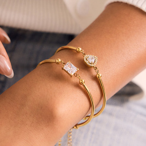 Bracelet en zircon en forme de cœur, plaqué or, alliage de zinc, serti de pierres, bijoux cadeau pour femmes - Product Image 2