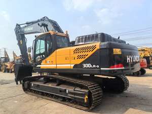 Excavatrice sur chenilles Hyundai R300LC-9S Corée du Sud 30 tonnes, pelle hydraulique, moteur Cummings, série PC300 avec pompe Hydac et boîte de vitesses - Product Image 2