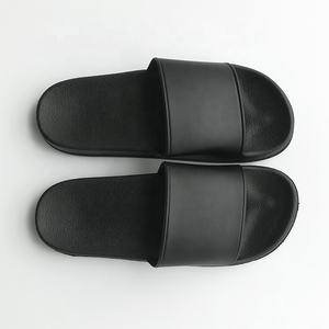 รองเท้าแตะ Pvc สำหรับผู้ใหญ่และเด็ก,รองเท้าแตะผู้หญิงและผู้ชายสำหรับฤดูร้อนรองเท้าลำลองพร้อมโลโก้ที่กำหนดเองชื่อย่อภาพนิ่งด้านข้างสำหรับผู้ใหญ่และเด็กปี2021 - Product Image 3