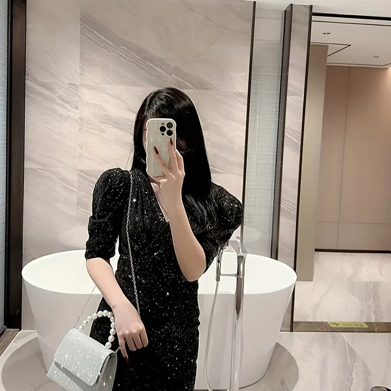 Neue Damen quadratische Perlen-Ektro-Tasche Bankett Wasser Diamant Abendkleid Qipao kleiner Strassumschlag Prominente inspiriert
