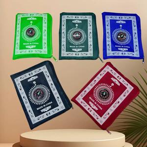 Tapis <span class=keywords><strong>de</strong></span> <span class=keywords><strong>prière</strong></span> musulman rectangulaire moderne en polyester, portable, imperméable, rembourré, lavable, jacquard, avec <span class=keywords><strong>boussole</strong></span> intégrée <span class=keywords><strong>pour</strong></span> <span class=keywords><strong>la</strong></span> maison - Vente en gros - Product Image 6