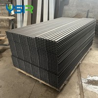 Bon prix Panneaux muraux extérieurs durables en WPC Grille extérieure en WPC Mur en béton pour panneau