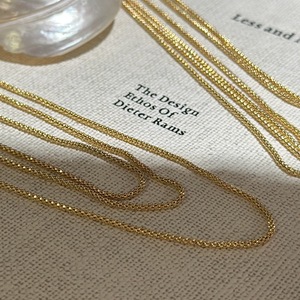 Collar de Encaje de Plata Pura S925, Artesanía Italiana, Diseño Vintage Simple con Cadena de Caja de Oro Blanco y Cierre de Cremallera - Product Image 1