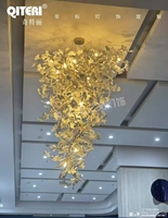 Lampe suspendue personnalisée en feuille de ginkgo Lustre de hall d'hôtel non standard Hauteur réglable pour maison d'hôtes Villa Hall Réception