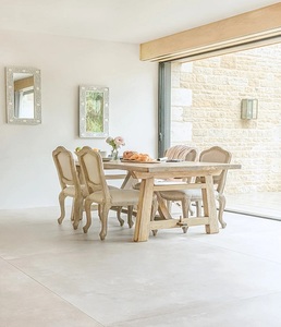 Elegante Mesa de Comedor Moderna y Duradera de Madera Maciza Ecológica para Familias Numerosas, Hogares, Hoteles, Restaurantes y Villas - Product Image 1