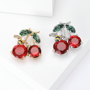 Set di spilla alla moda da donna Cherrypin nuovo grazioso perno di cristallo in ciliegio per la prevenzione dell'esposizione del Cardigan in borsa - Product Image 1