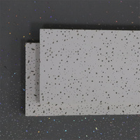 Carreaux de plafond carrés modernes et élégants panneau décoration intérieure commerciale feuille de fibre minérale 3D imperméable ignifuge abordable