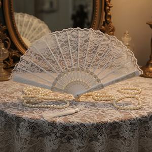 Nuevo Abanico Plegable de Encaje Retro Europeo, Venta al por Mayor, Ideal para Accesorios de Espectáculos y Artículos para Fiestas - Product Image 2